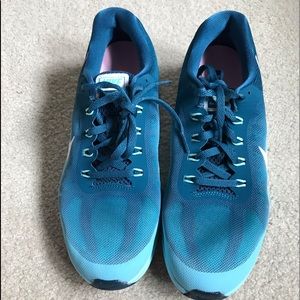 Nike Max Dynasty 2 running shoes size 9